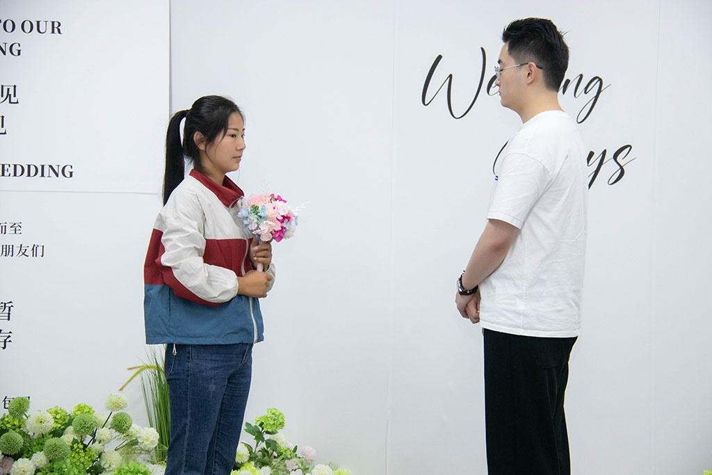 博思花藝婚慶教育，婚慶培訓(xùn)，花藝培訓(xùn)，插花培訓(xùn)，花藝師培訓(xùn)，主持人培訓(xùn)，商務(wù)主持人培訓(xùn)，花店運營培訓(xùn)，花店全系統(tǒng)營銷，小白開花店，小白學(xué)主持，金璽棠婚慶酒店，金璽棠總部，鄭州金麻雀教育科技有限公司