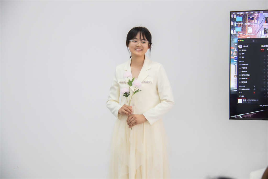 博思花藝婚慶教育，婚慶培訓(xùn)，花藝培訓(xùn)，插花培訓(xùn)，花藝師培訓(xùn)，主持人培訓(xùn)，商務(wù)主持人培訓(xùn)，花店運(yùn)營培訓(xùn)，花店全系統(tǒng)營銷，小白開花店，小白學(xué)主持，金璽棠婚慶酒店，金璽棠總部，鄭州金麻雀教育科技有限公司