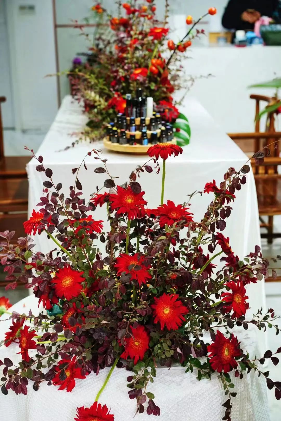 博思花藝婚慶教育，婚慶培訓(xùn)，花藝培訓(xùn)，插花培訓(xùn)，花藝師培訓(xùn)，主持人培訓(xùn)，商務(wù)主持人培訓(xùn)，花店運(yùn)營培訓(xùn)，花店全系統(tǒng)營銷，小白開花店，小白學(xué)主持，金璽棠婚慶酒店，金璽棠總部，鄭州金麻雀教育科技有限公司