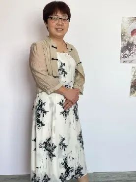 博思花藝婚慶教育，婚慶培訓(xùn)，花藝培訓(xùn)，插花培訓(xùn)，花藝師培訓(xùn)，主持人培訓(xùn)，商務(wù)主持人培訓(xùn)，花店運(yùn)營(yíng)培訓(xùn)，花店全系統(tǒng)營(yíng)銷，小白開花店，小白學(xué)主持，金璽棠婚慶酒店，金璽棠總部，鄭州金麻雀教育科技有限公司