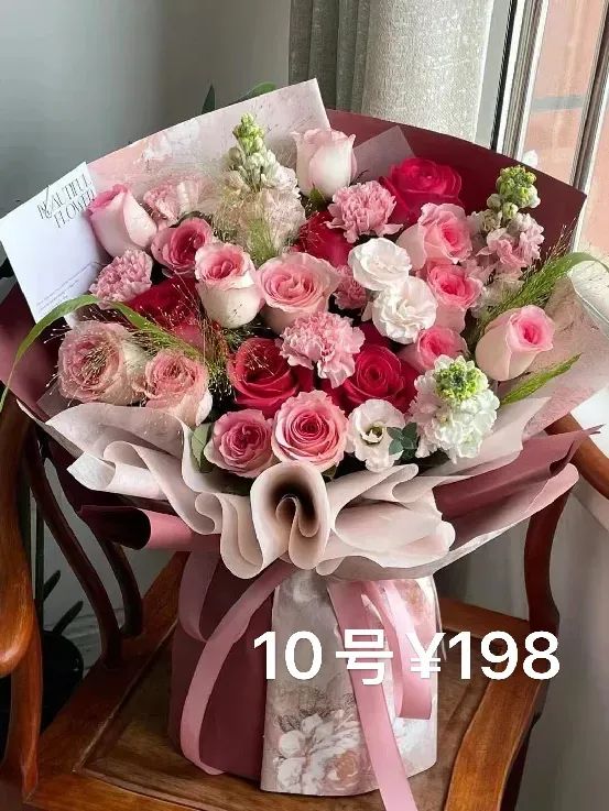 博思花藝婚慶教育，婚慶培訓(xùn)，花藝培訓(xùn)，插花培訓(xùn)，花藝師培訓(xùn)，主持人培訓(xùn)，商務(wù)主持人培訓(xùn)，花店運(yùn)營(yíng)培訓(xùn)，花店全系統(tǒng)營(yíng)銷，小白開花店，小白學(xué)主持，金璽棠婚慶酒店，金璽棠總部，鄭州金麻雀教育科技有限公司